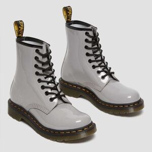 Dr. Martens 1460 WOMEN'S PATENT LEATHER LACE UP BOOTS
